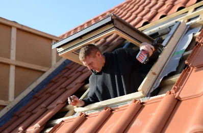 Pose de fenêtres de toit Velux à Sarran